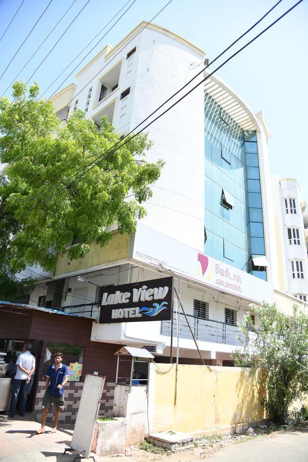 Lake View Hotel Madurai Buitenkant foto