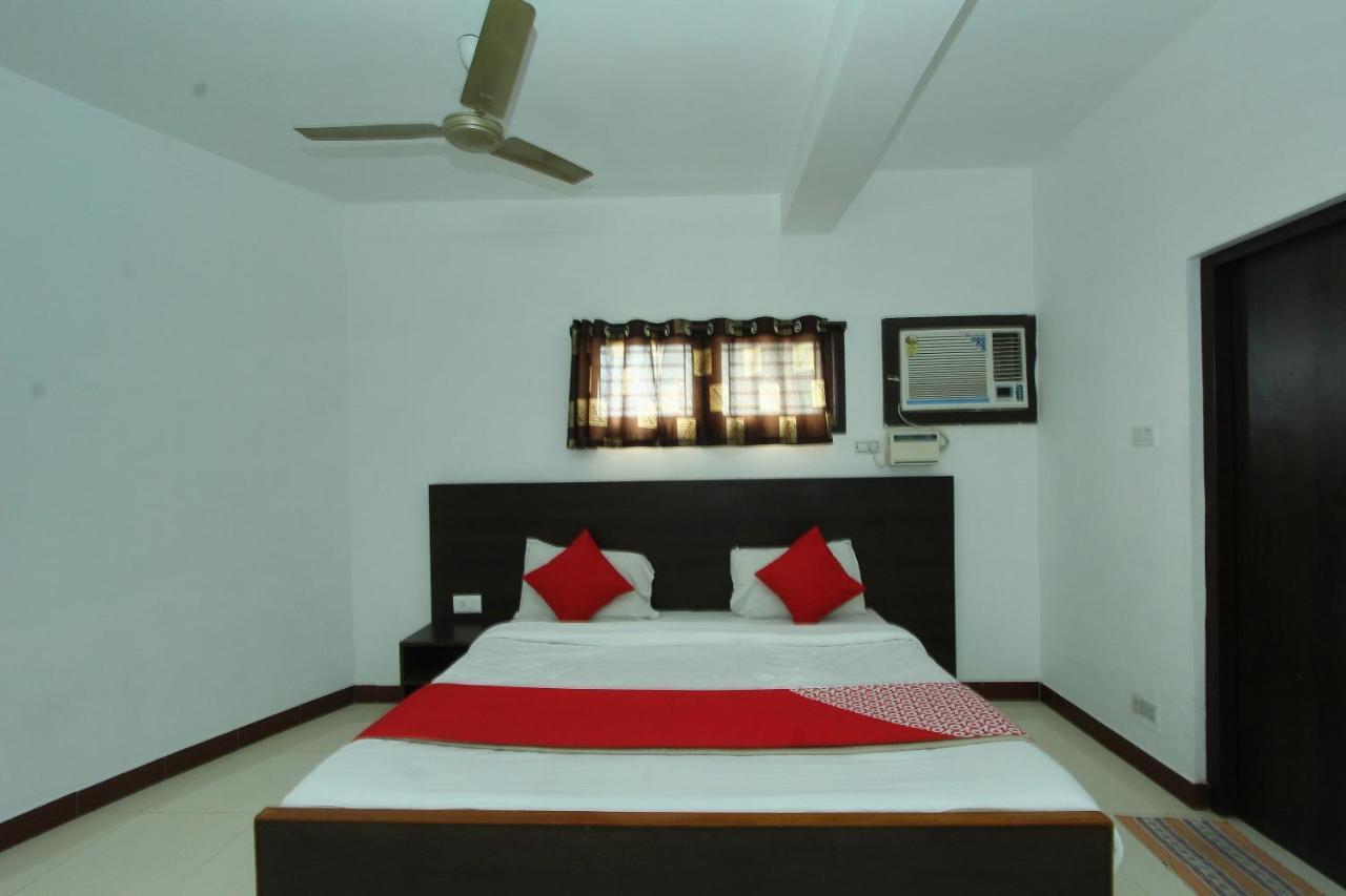 Lake View Hotel Madurai Buitenkant foto